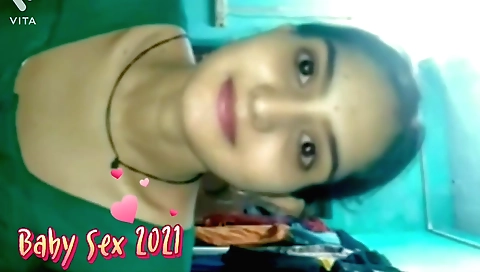 Indian webcam girl sucks and fucks her husband's friends