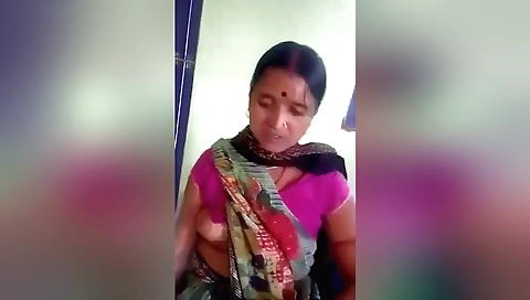 Amateur brunette milf 18+ takes her pussy to a fuck