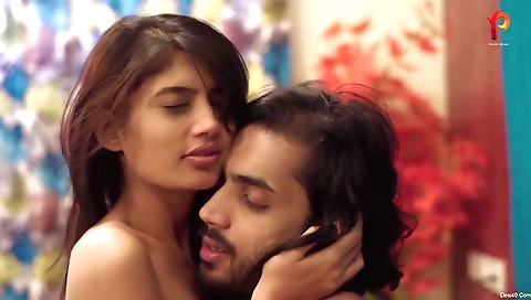 Brunette and her boyfriend talk and make a good sex film