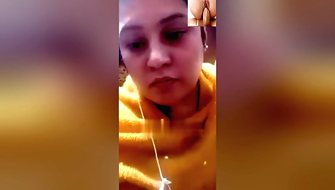 Stunning brunette shows her huge tits in hd webcam video