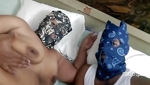 Indian mature woman shows her big ass and round ass