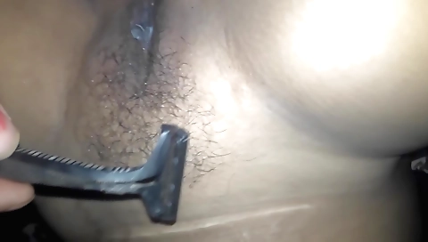 Indian amateur brunette sucking and getting creampie