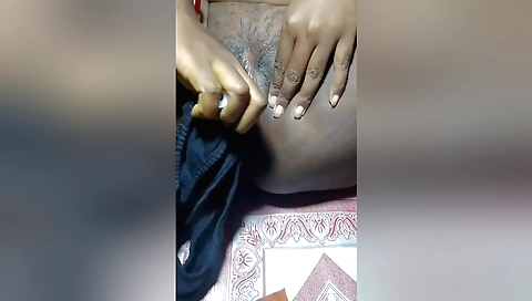 Hairy solo female with a sexy body plays with her cunt