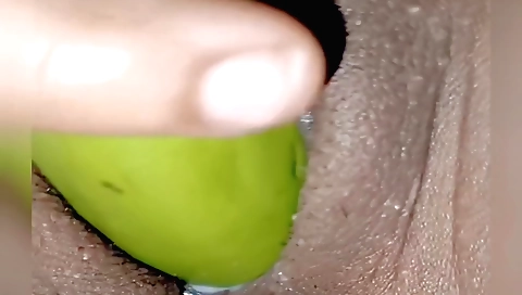 Indian girl plays with her body in the amateur video