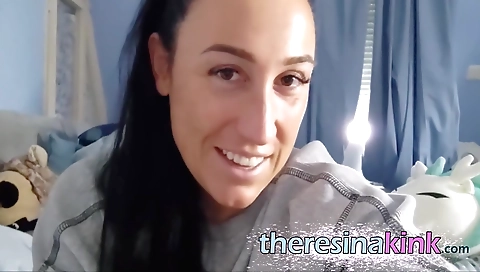 Amateur brunette enjoys pussy rubbing and masturbation