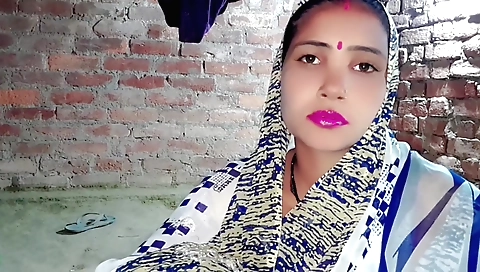 Indian stepsister gets fucked by a handsome hindi boyfriend