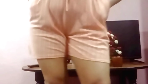 Indian girl with big tits fucks her pussy on webcam