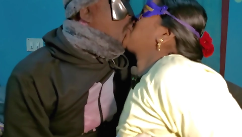 Busty Tamil amateur fuck video! A babe with a beautiful face