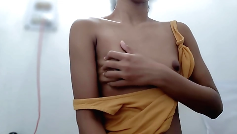 Amateur solo female in the bathroom making pussy close up