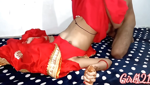Indian guy with a big cock shows his first time with busty chick