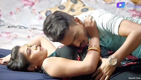 Brunette 18+ loves her pussy and she does it well today