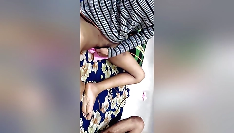 Amateur hairy girl fucked in the kitchen with a large dick