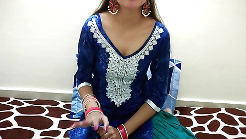 Sexy amateur video of petite girl 18+ in hindi sex video