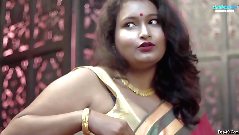 Young milf with a nice body is showing off her body