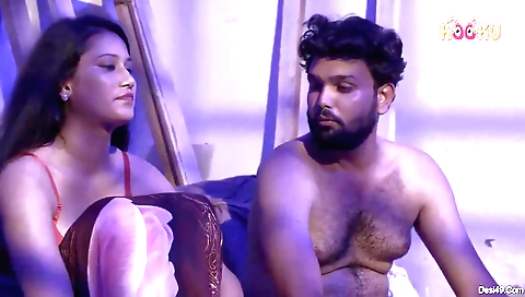 Hot brunette girl loves her pussy and it is getting cumshot