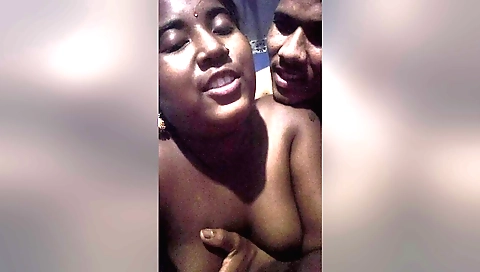 Brunette indian gets a hot blowjob from her boyfriend