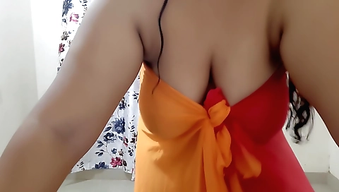Indian beauty with a big ass showing off on webcam