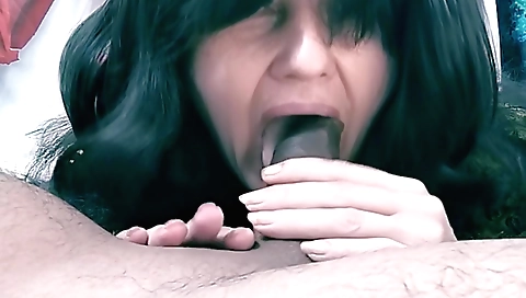 Indian amateur video shows a petite brunette getting fucked