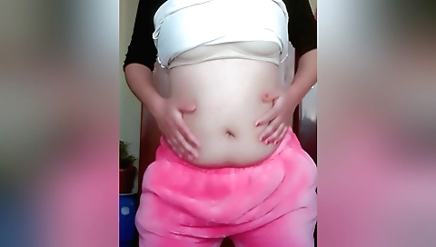 Solo female amateur webcam video with a hot girl in a hot dress