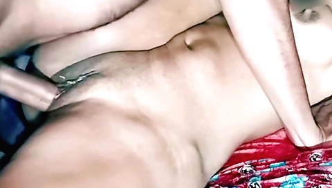 Indian amateur video with a sexy woman in a sexy bikini