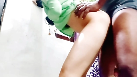 Sexy indian girl with a sexy body gets a good fuck with the lover