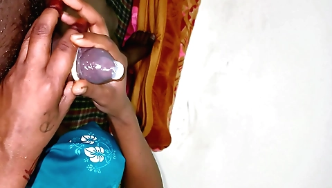 Indian amateur video shows him fucking his girlfriend