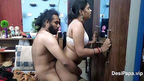 Indian hottie has a thick ass and deepthroats a dick