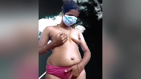 Swetha tamil wife naked on cam and plays with pussy