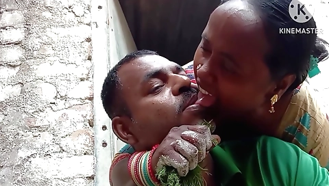 Outdoor sex video of a hairy brunette in the woods