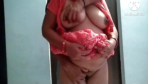 Indian babe is ready for her lover's big meaty cock